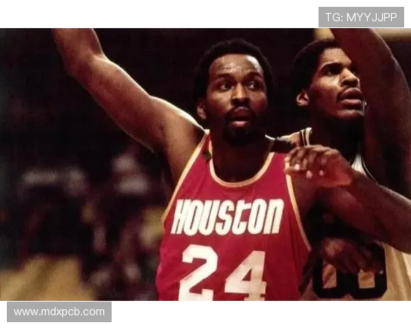 摩西马龙传奇生涯全面回顾从高中天才到NBA历史最伟大中锋之一